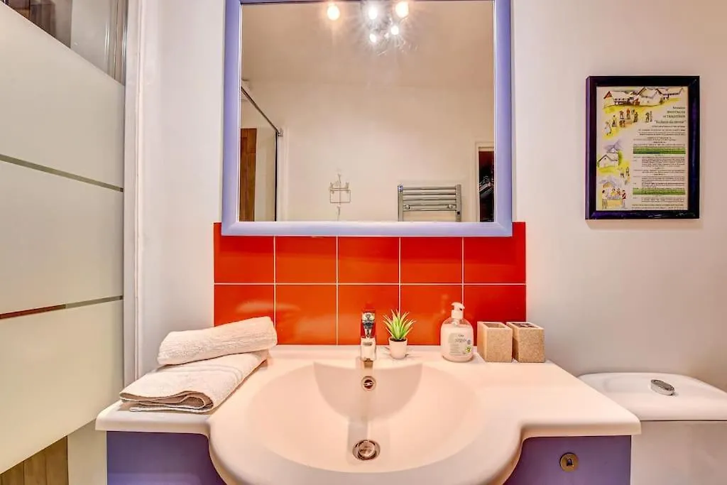 Charmant, Atypique Et ! Apartament *